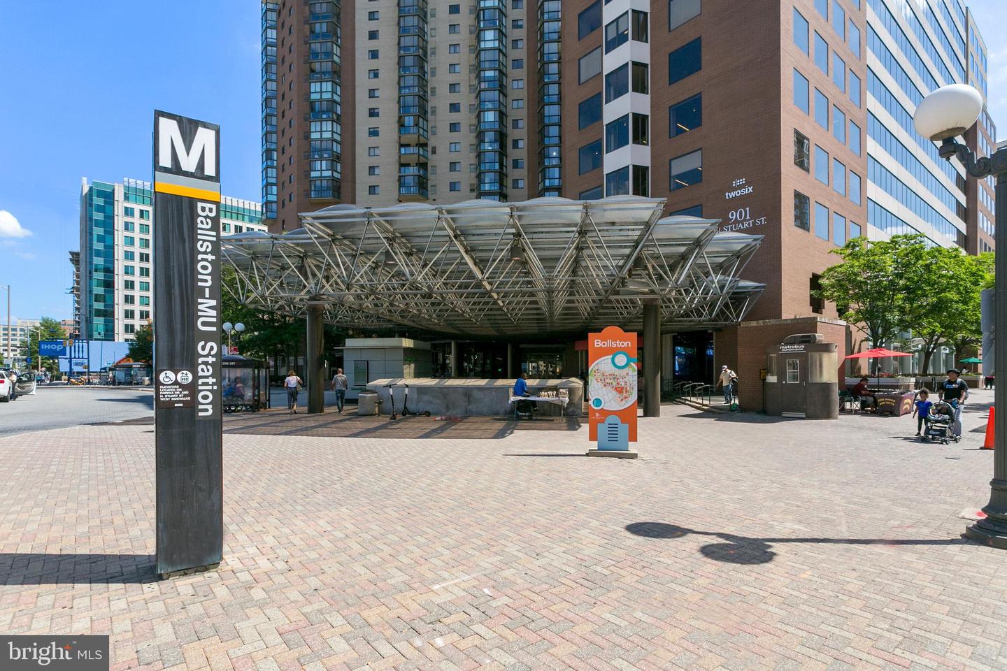 1001 N RANDOLPH ST #1007, ARLINGTON, Virginia 22201, 1 Bedroom Bedrooms, ,1 BathroomBathrooms,Residential,For sale,1001 N RANDOLPH ST #1007,VAAR2055360 MLS # VAAR2055360