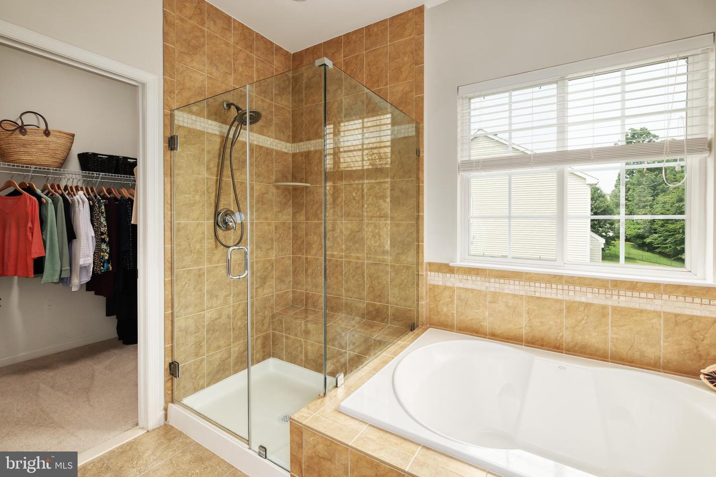 16485 CHATTANOOGA LN, WOODBRIDGE, Virginia 22191, 4 Bedrooms Bedrooms, ,3 BathroomsBathrooms,Residential,For sale,16485 CHATTANOOGA LN,VAPW2090922 MLS # VAPW2090922