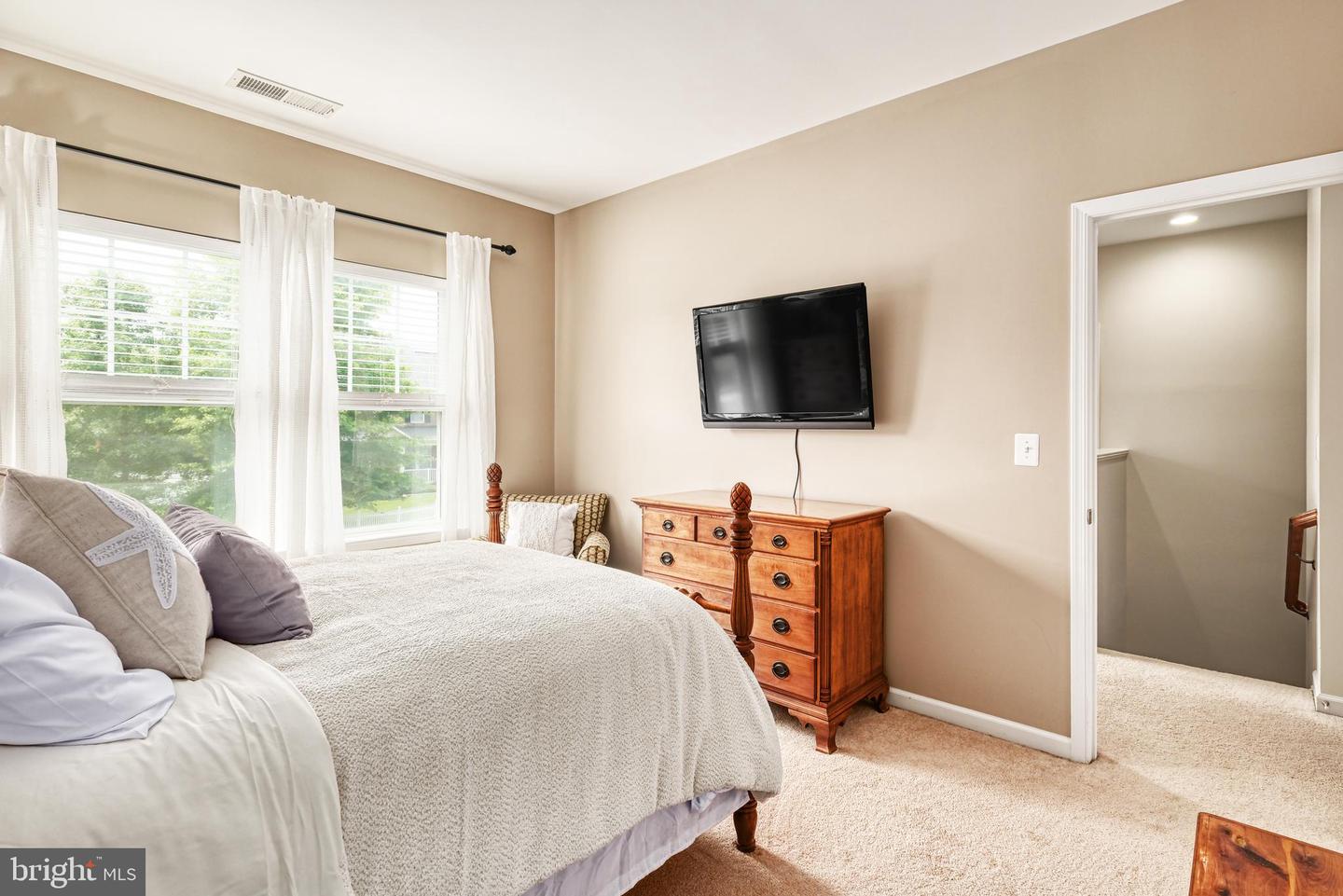 16485 CHATTANOOGA LN, WOODBRIDGE, Virginia 22191, 4 Bedrooms Bedrooms, ,3 BathroomsBathrooms,Residential,For sale,16485 CHATTANOOGA LN,VAPW2090922 MLS # VAPW2090922