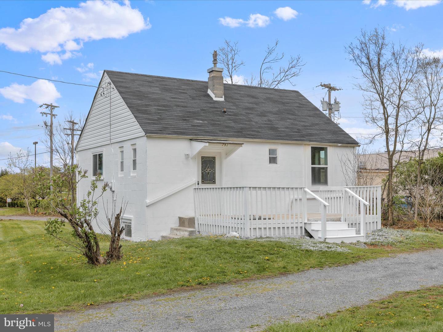 792 FOX DR, WINCHESTER, Virginia 22602, 2 Bedrooms Bedrooms, ,1 BathroomBathrooms,Residential,For sale,792 FOX DR,VAFV2033474 MLS # VAFV2033474