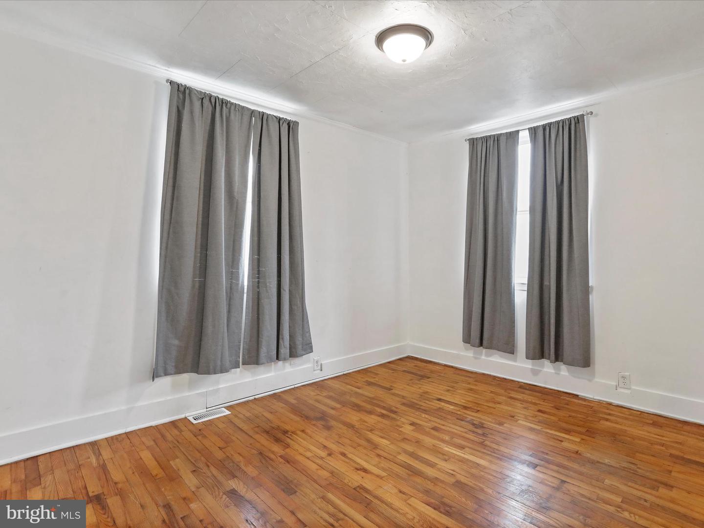 792 FOX DR, WINCHESTER, Virginia 22602, 2 Bedrooms Bedrooms, ,1 BathroomBathrooms,Residential,For sale,792 FOX DR,VAFV2033474 MLS # VAFV2033474
