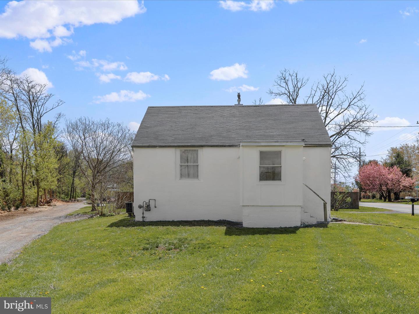 792 FOX DR, WINCHESTER, Virginia 22602, 2 Bedrooms Bedrooms, ,1 BathroomBathrooms,Residential,For sale,792 FOX DR,VAFV2033474 MLS # VAFV2033474