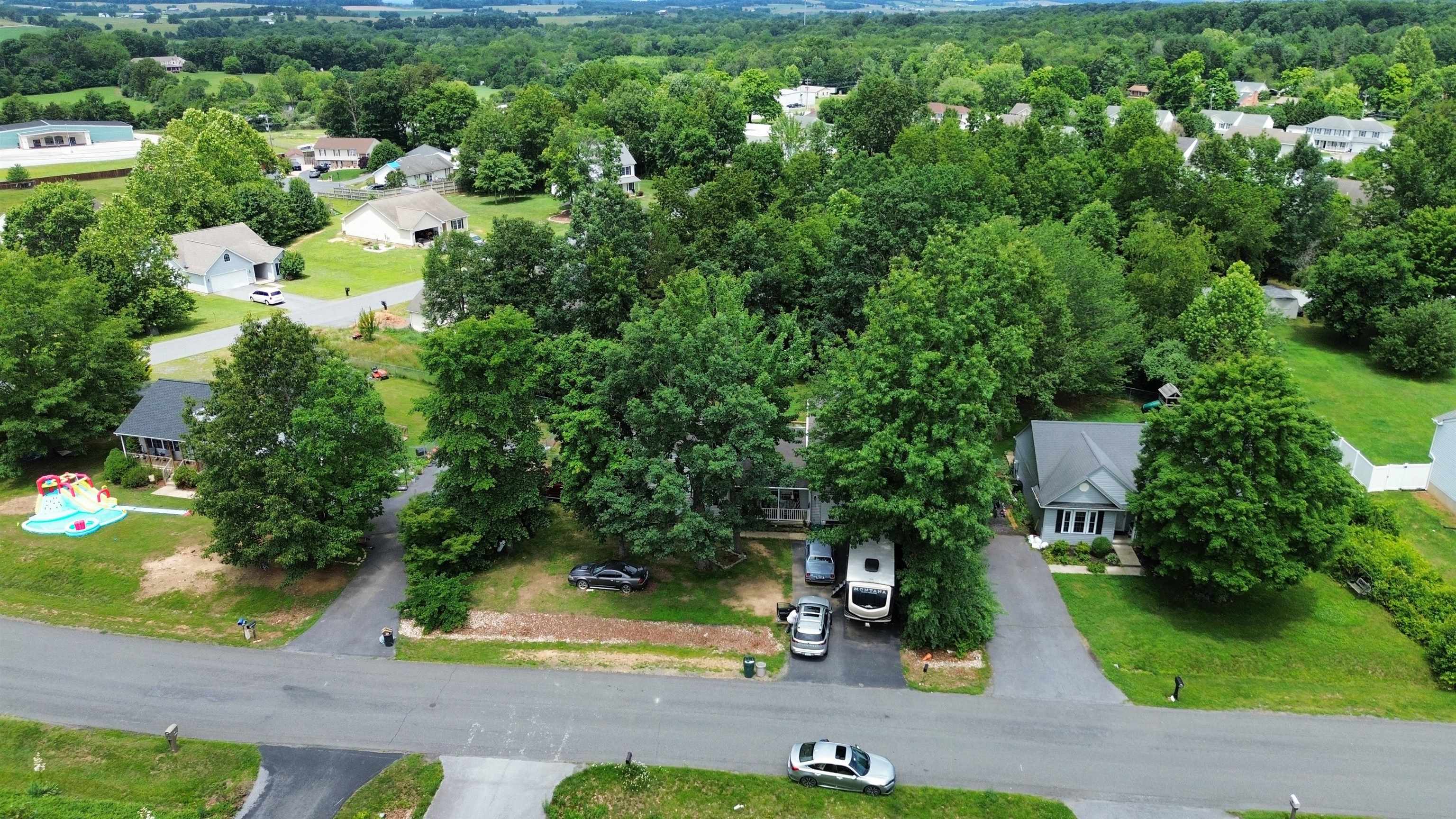 64 NORTHWOOD DR, WAYNESBORO, Virginia 22980, 3 Bedrooms Bedrooms, ,2 BathroomsBathrooms,Residential,64 NORTHWOOD DR,665923 MLS # 665923