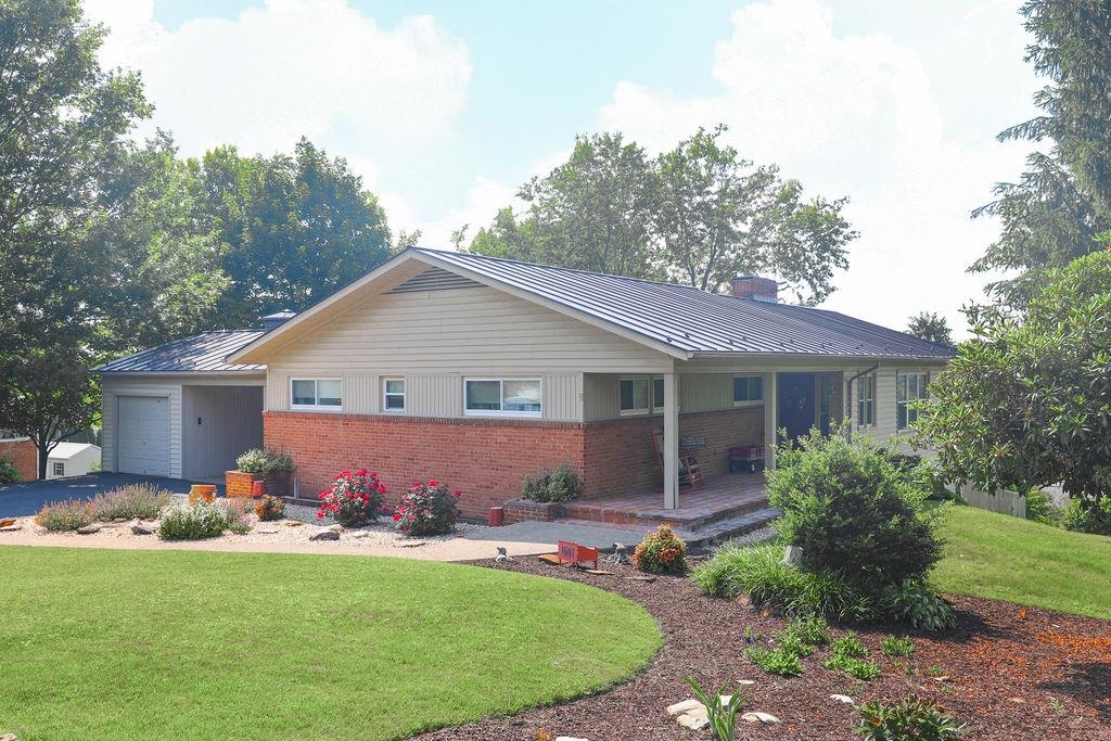 1601 BRUNSWICK RD, WAYNESBORO, Virginia 22980, 5 Bedrooms Bedrooms, ,2 BathroomsBathrooms,Residential,1601 BRUNSWICK RD,665927 MLS # 665927