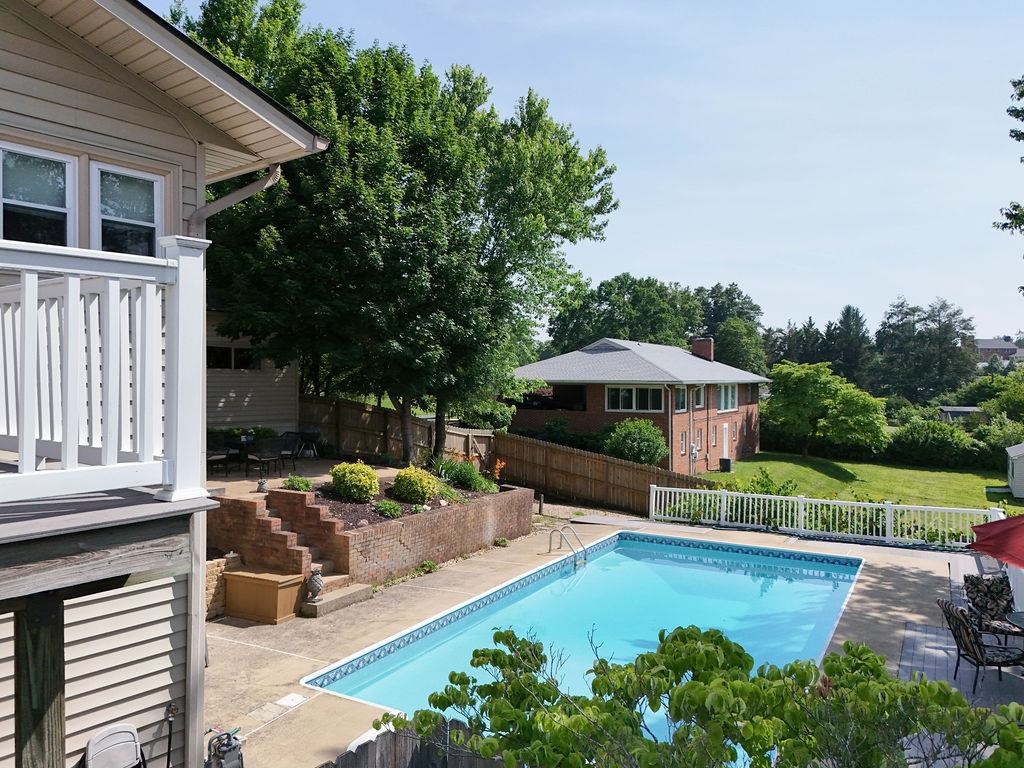 1601 BRUNSWICK RD, WAYNESBORO, Virginia 22980, 5 Bedrooms Bedrooms, ,2 BathroomsBathrooms,Residential,1601 BRUNSWICK RD,665927 MLS # 665927