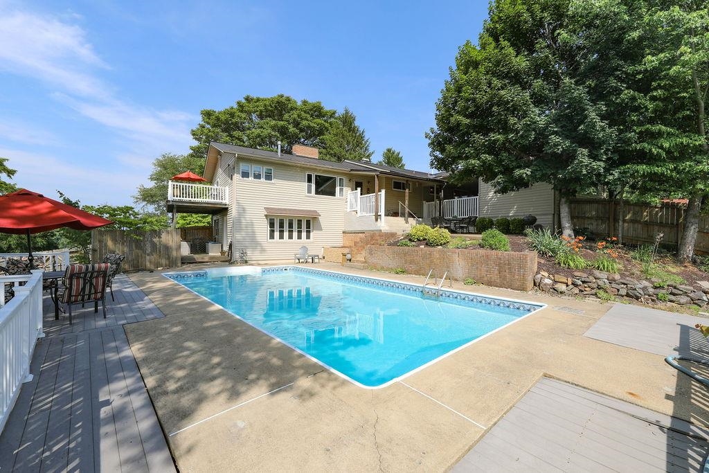 1601 BRUNSWICK RD, WAYNESBORO, Virginia 22980, 5 Bedrooms Bedrooms, ,2 BathroomsBathrooms,Residential,1601 BRUNSWICK RD,665927 MLS # 665927