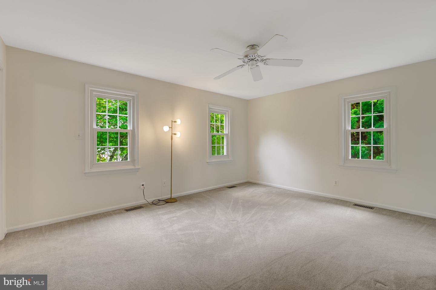1013 WILHELM DR, GREAT FALLS, Virginia 22066, 4 Bedrooms Bedrooms, ,3 BathroomsBathrooms,Residential,For sale,1013 WILHELM DR,VAFX2235042 MLS # VAFX2235042