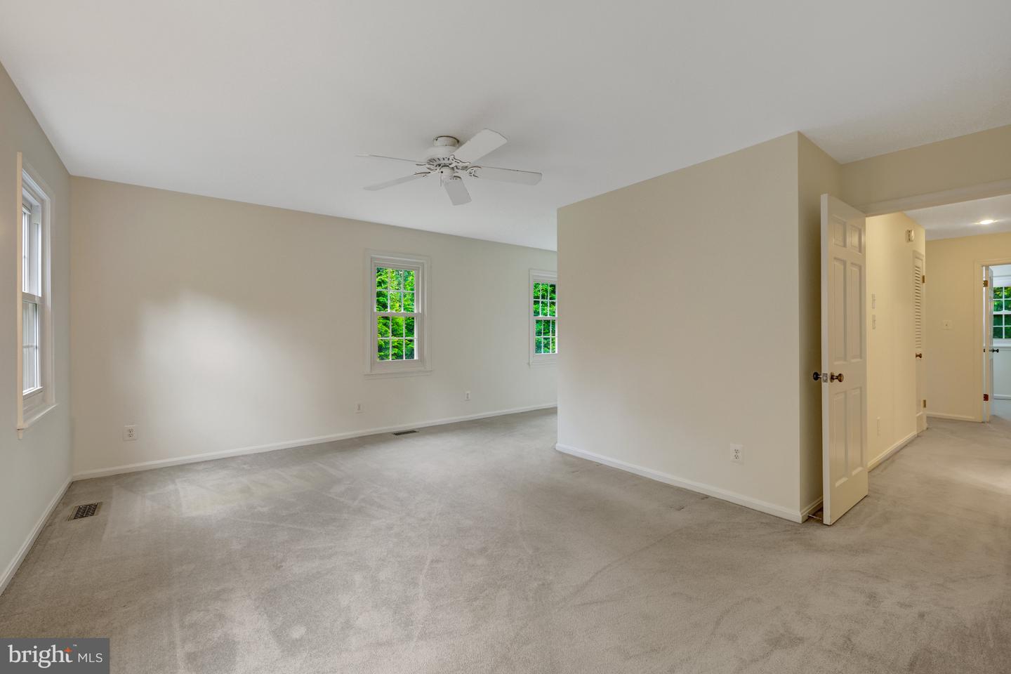 1013 WILHELM DR, GREAT FALLS, Virginia 22066, 4 Bedrooms Bedrooms, ,3 BathroomsBathrooms,Residential,For sale,1013 WILHELM DR,VAFX2235042 MLS # VAFX2235042