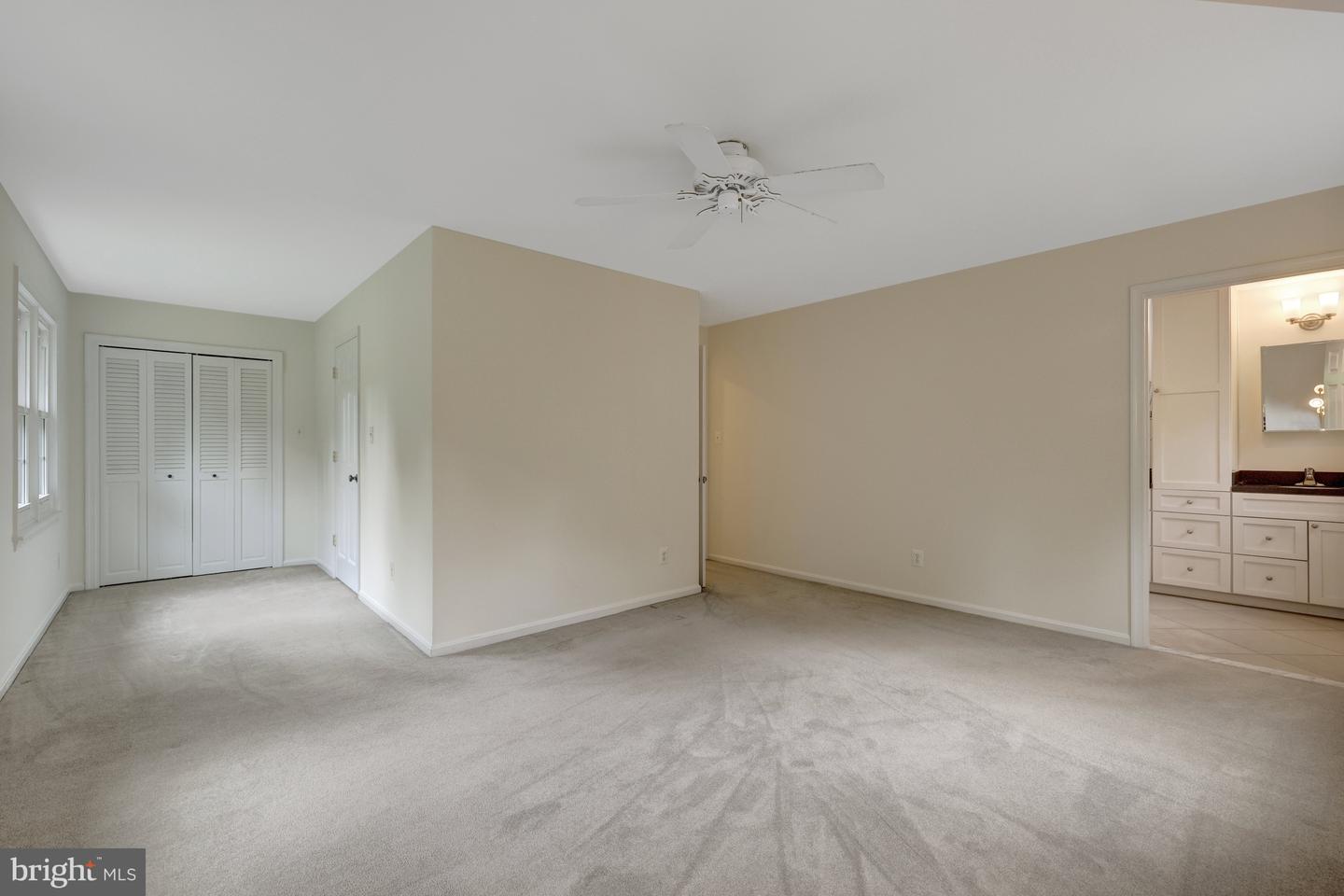 1013 WILHELM DR, GREAT FALLS, Virginia 22066, 4 Bedrooms Bedrooms, ,3 BathroomsBathrooms,Residential,For sale,1013 WILHELM DR,VAFX2235042 MLS # VAFX2235042