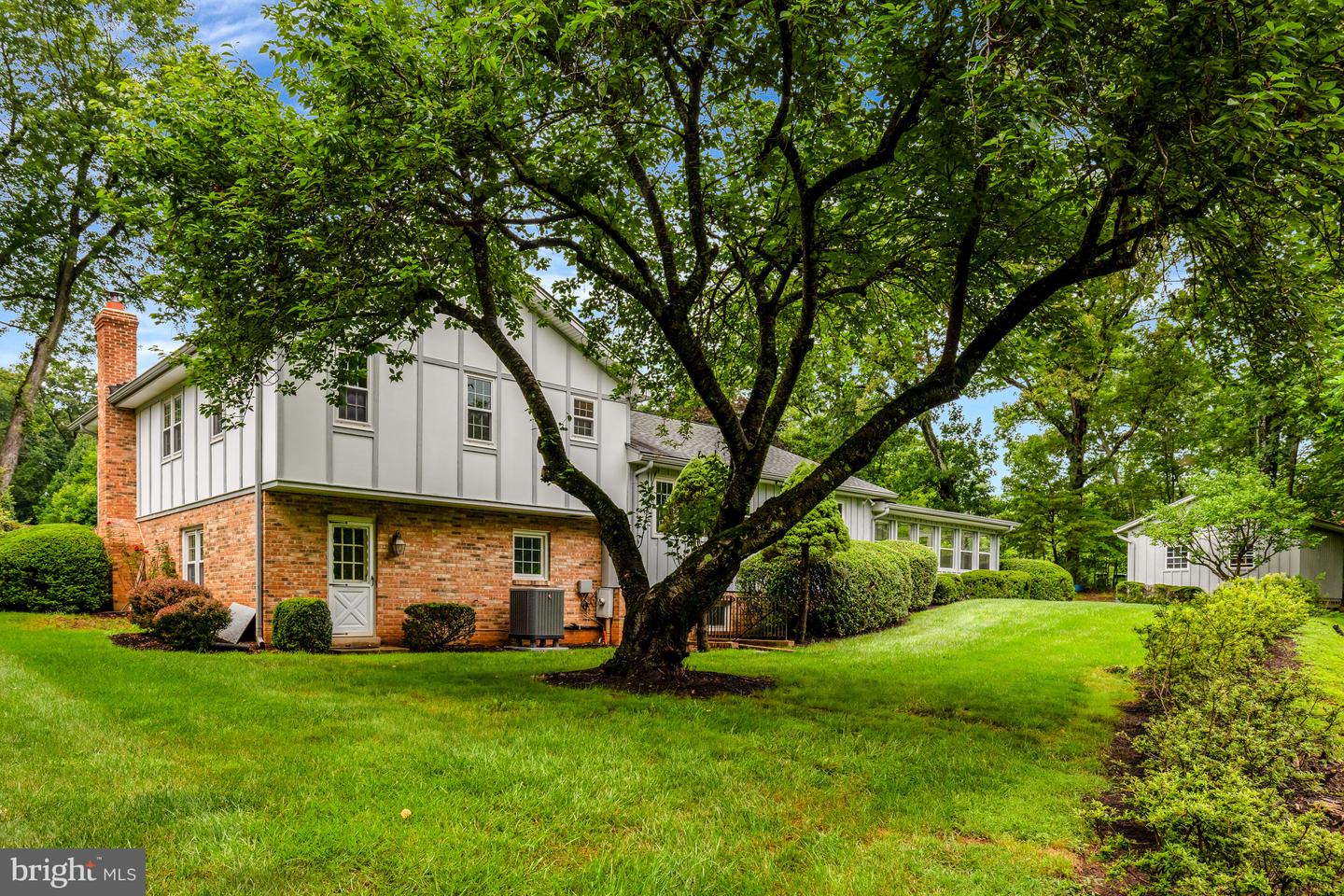 1013 WILHELM DR, GREAT FALLS, Virginia 22066, 4 Bedrooms Bedrooms, ,3 BathroomsBathrooms,Residential,For sale,1013 WILHELM DR,VAFX2235042 MLS # VAFX2235042