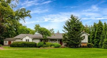 1013 WILHELM DR, GREAT FALLS, Virginia 22066, 4 Bedrooms Bedrooms, ,3 BathroomsBathrooms,Residential,For sale,1013 WILHELM DR,VAFX2235042 MLS # VAFX2235042