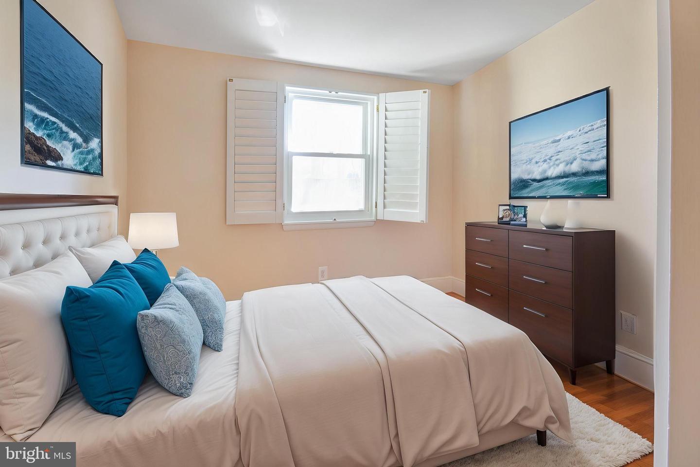 6329 MILLER DR, ALEXANDRIA, Virginia 22315, 3 Bedrooms Bedrooms, ,2 BathroomsBathrooms,Residential,For sale,6329 MILLER DR,VAFX2235112 MLS # VAFX2235112