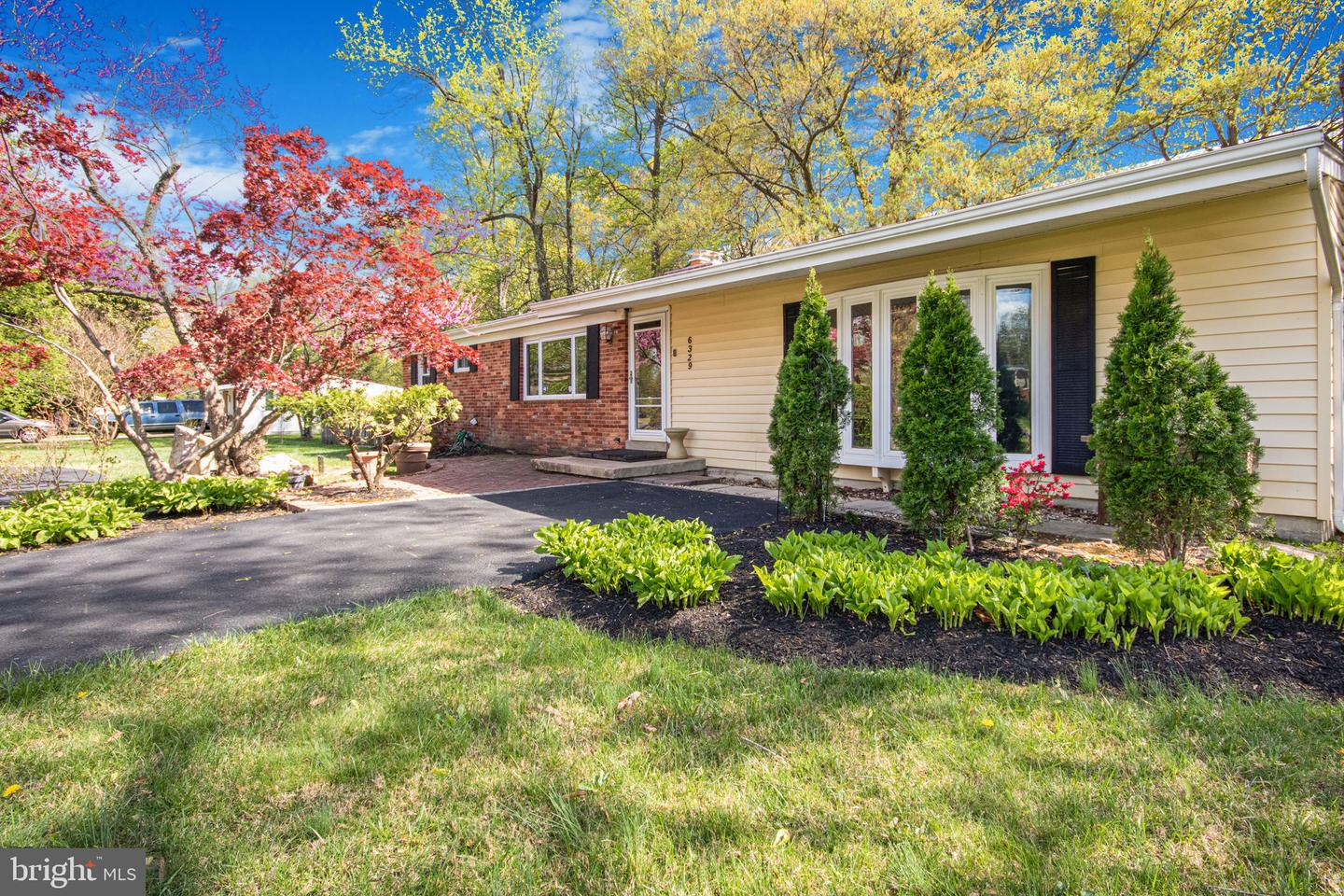 6329 MILLER DR, ALEXANDRIA, Virginia 22315, 3 Bedrooms Bedrooms, ,2 BathroomsBathrooms,Residential,For sale,6329 MILLER DR,VAFX2235112 MLS # VAFX2235112