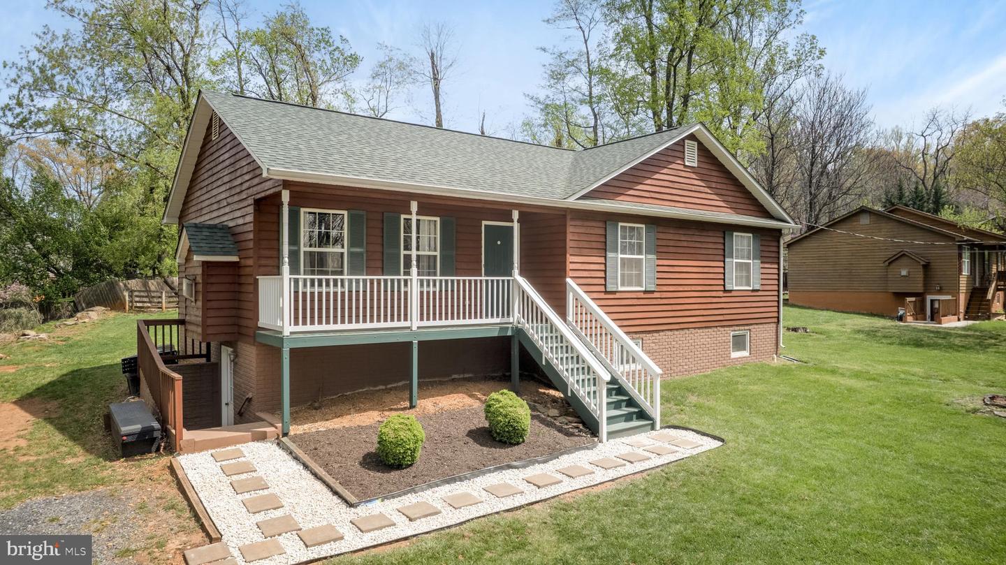 143 CLUB HOUSE RD, FRONT ROYAL, Virginia 22630, 4 Bedrooms Bedrooms, ,3 BathroomsBathrooms,Residential,For sale,143 CLUB HOUSE RD,VAWR2010950 MLS # VAWR2010950