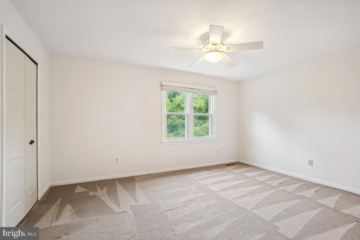 5205 DUNLEIGH DR, BURKE, Virginia 22015, 4 Bedrooms Bedrooms, ,2 BathroomsBathrooms,Residential,For sale,5205 DUNLEIGH DR,VAFX2235936 MLS # VAFX2235936
