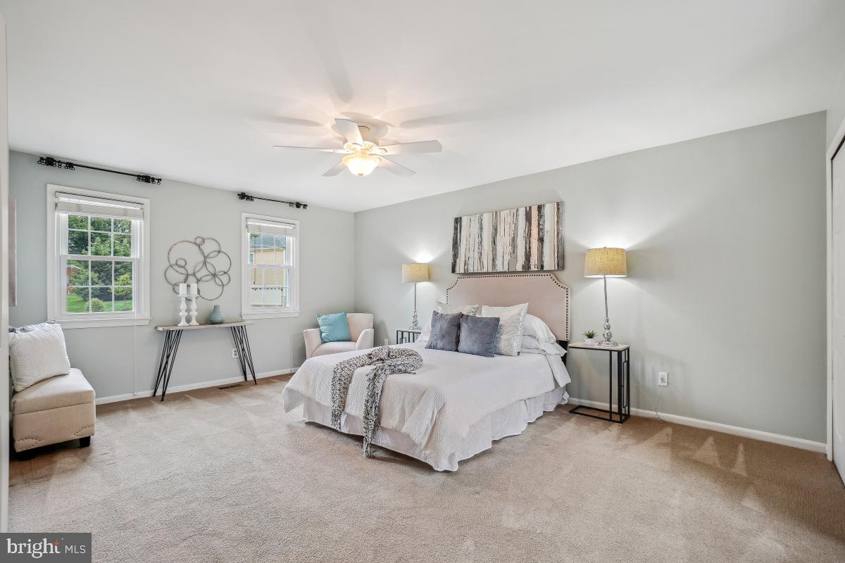 5205 DUNLEIGH DR, BURKE, Virginia 22015, 4 Bedrooms Bedrooms, ,2 BathroomsBathrooms,Residential,For sale,5205 DUNLEIGH DR,VAFX2235936 MLS # VAFX2235936