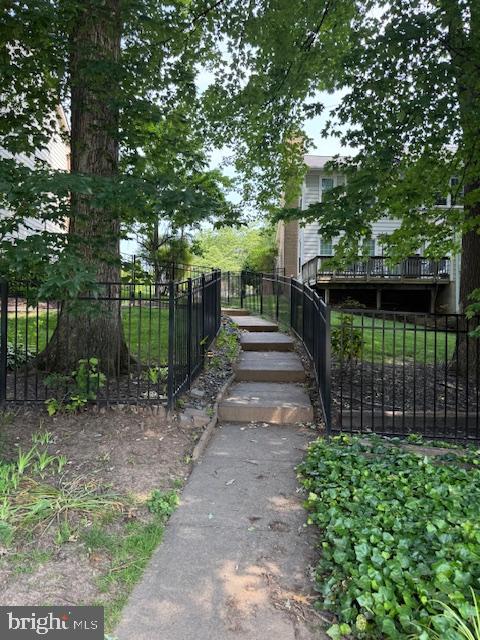 5205 DUNLEIGH DR, BURKE, Virginia 22015, 4 Bedrooms Bedrooms, ,2 BathroomsBathrooms,Residential,For sale,5205 DUNLEIGH DR,VAFX2235936 MLS # VAFX2235936