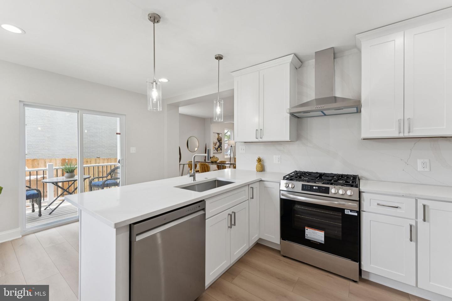 17 LONGFELLOW ST NW, WASHINGTON, District Of Columbia 20011, 3 Bedrooms Bedrooms, ,3 BathroomsBathrooms,Residential,For sale,17 LONGFELLOW ST NW,DCDC2197558 MLS # DCDC2197558