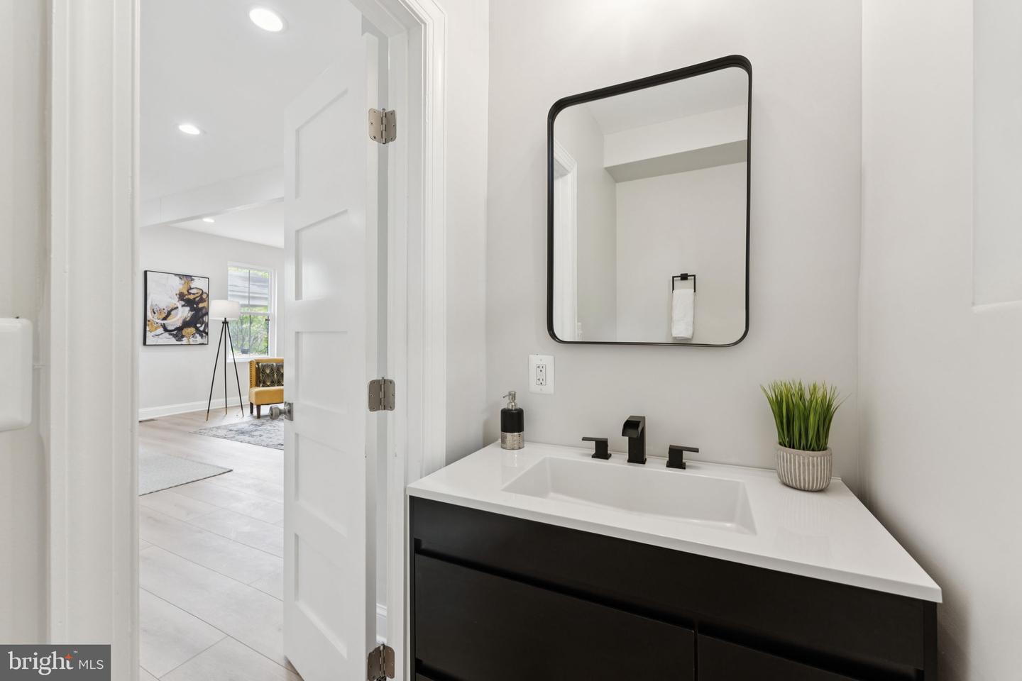 17 LONGFELLOW ST NW, WASHINGTON, District Of Columbia 20011, 3 Bedrooms Bedrooms, ,3 BathroomsBathrooms,Residential,For sale,17 LONGFELLOW ST NW,DCDC2197558 MLS # DCDC2197558