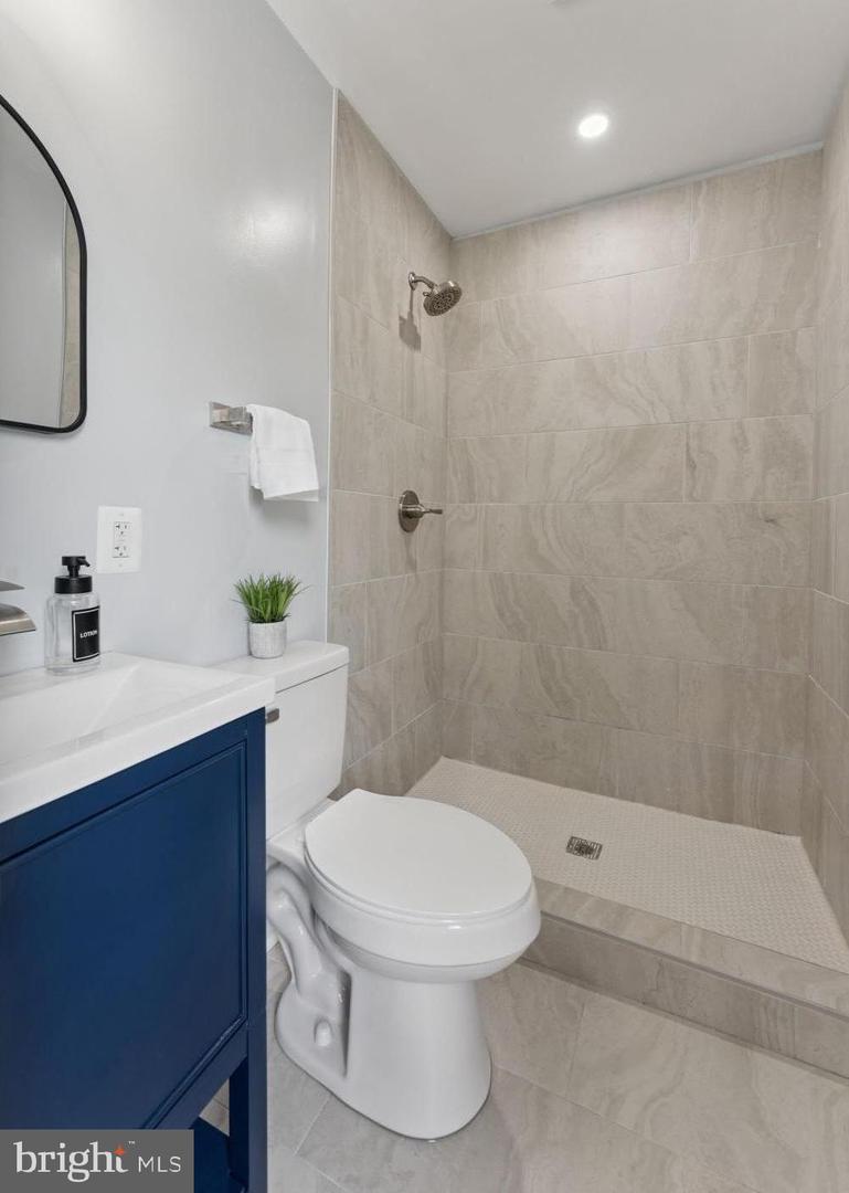 17 LONGFELLOW ST NW, WASHINGTON, District Of Columbia 20011, 3 Bedrooms Bedrooms, ,3 BathroomsBathrooms,Residential,For sale,17 LONGFELLOW ST NW,DCDC2197558 MLS # DCDC2197558