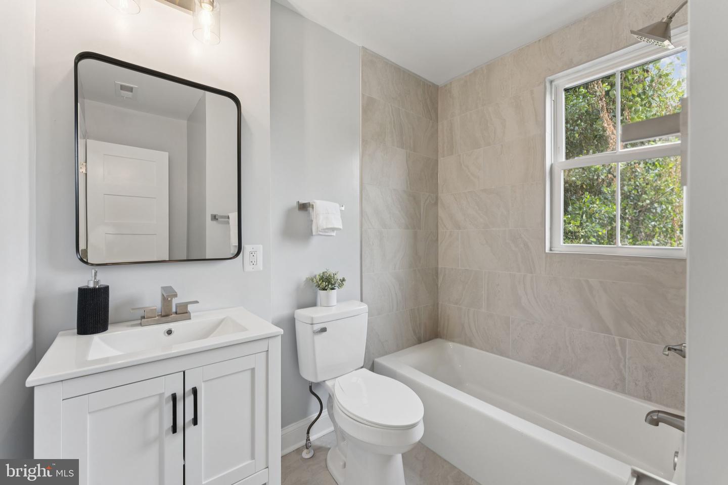 17 LONGFELLOW ST NW, WASHINGTON, District Of Columbia 20011, 3 Bedrooms Bedrooms, ,3 BathroomsBathrooms,Residential,For sale,17 LONGFELLOW ST NW,DCDC2197558 MLS # DCDC2197558