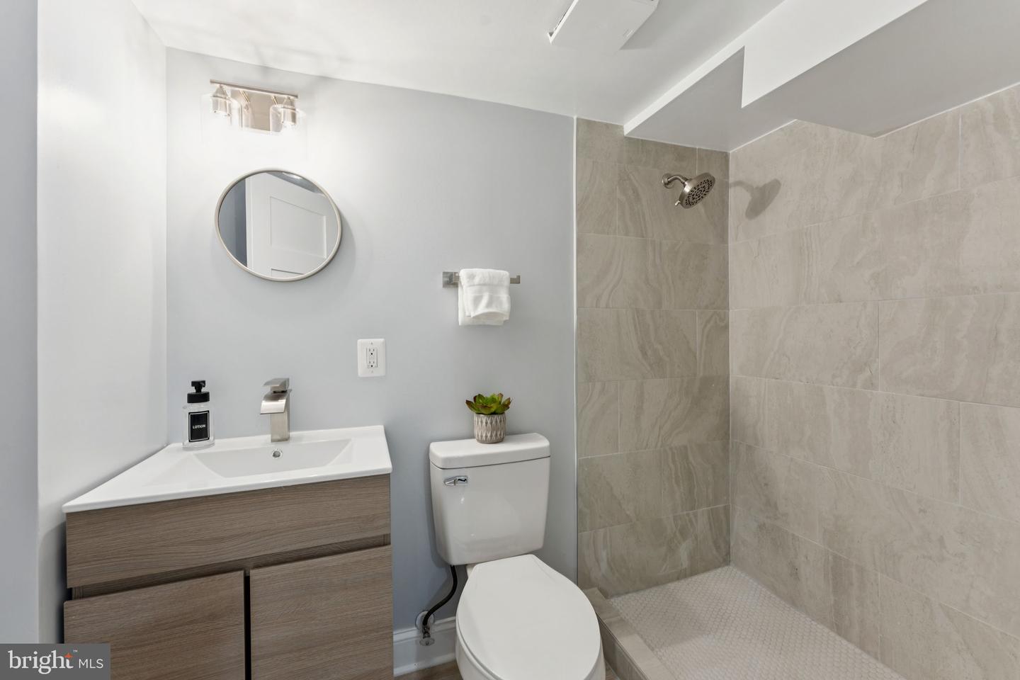 17 LONGFELLOW ST NW, WASHINGTON, District Of Columbia 20011, 3 Bedrooms Bedrooms, ,3 BathroomsBathrooms,Residential,For sale,17 LONGFELLOW ST NW,DCDC2197558 MLS # DCDC2197558
