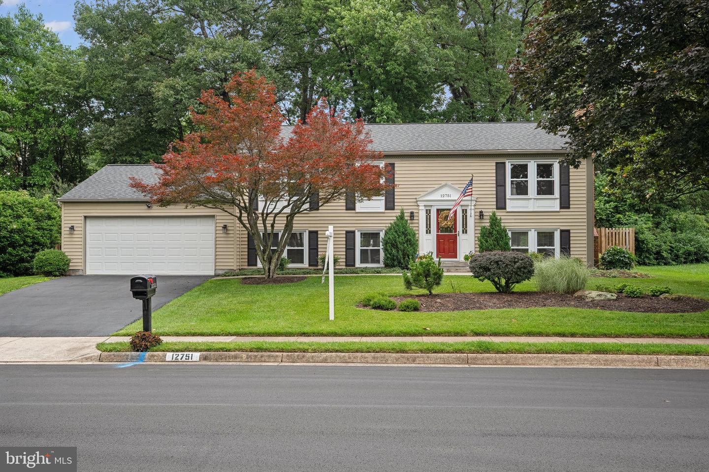 12751 BRADWELL RD, HERNDON, Virginia 20171, 5 Bedrooms Bedrooms, ,3 BathroomsBathrooms,Residential,For sale,12751 BRADWELL RD,VAFX2236834 MLS # VAFX2236834