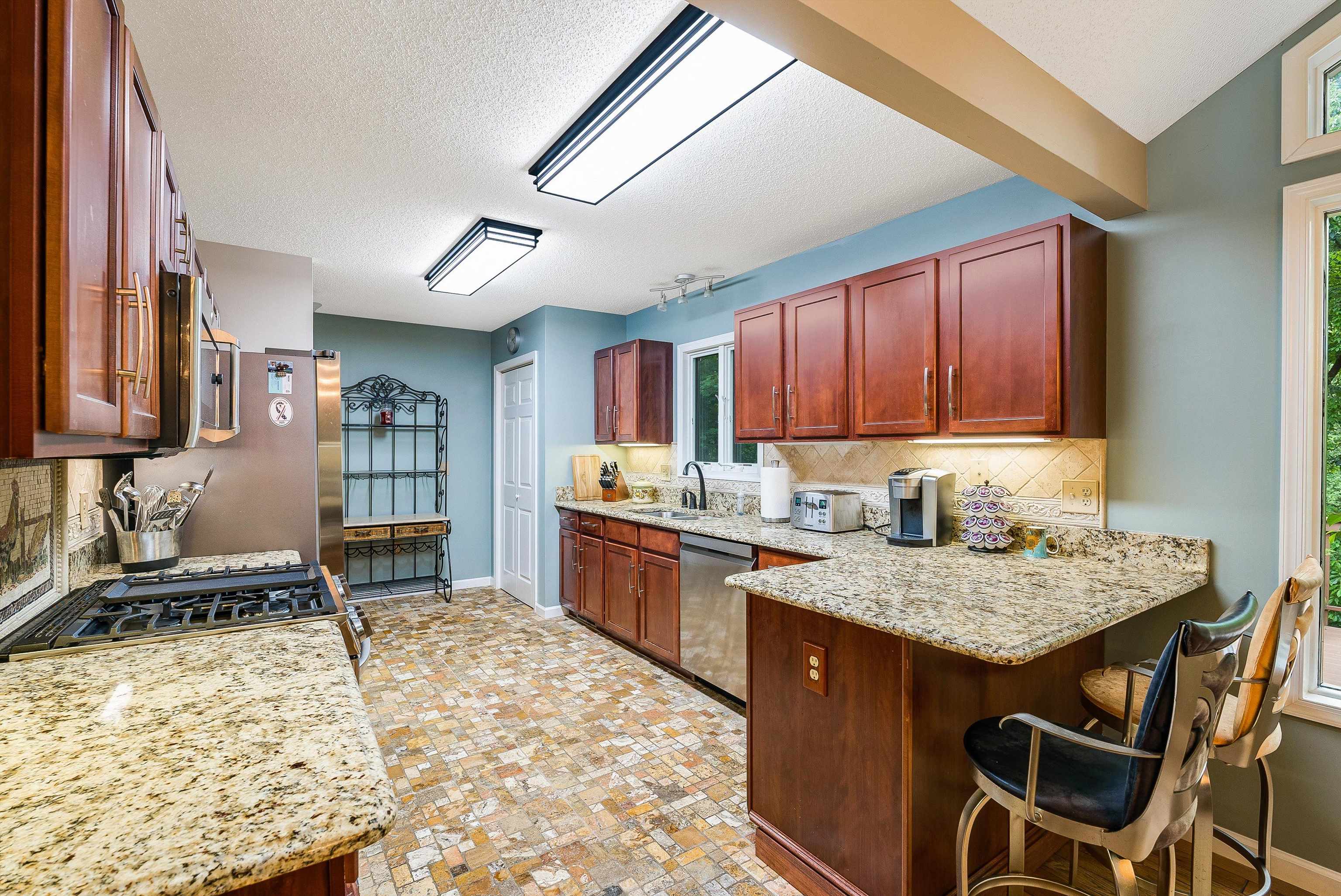 258 TURKEY DR, MCGAHEYSVILLE, Virginia 22840, 6 Bedrooms Bedrooms, ,4 BathroomsBathrooms,Residential,258 TURKEY DR,665936 MLS # 665936