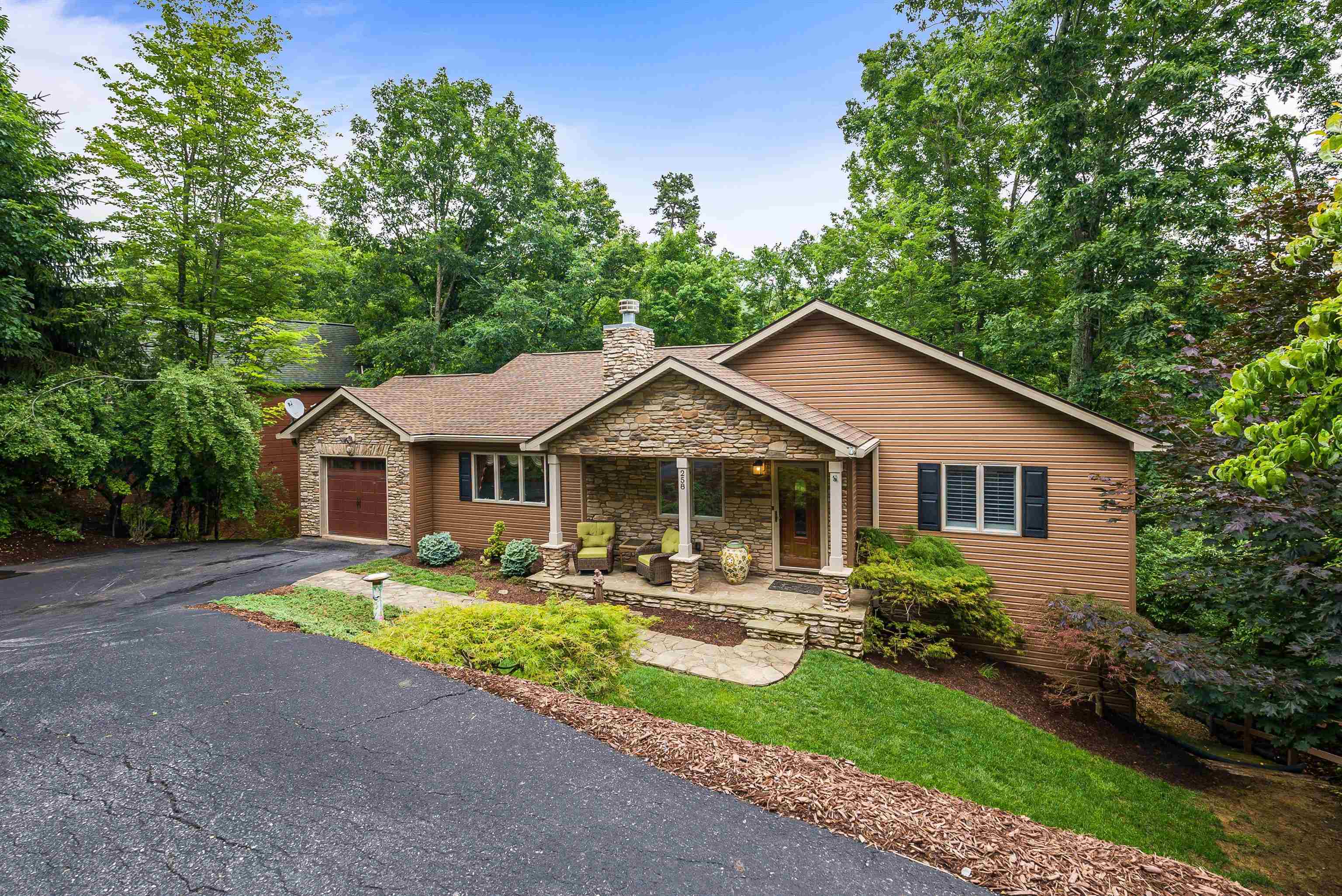 258 TURKEY DR, MCGAHEYSVILLE, Virginia 22840, 6 Bedrooms Bedrooms, ,4 BathroomsBathrooms,Residential,258 TURKEY DR,665936 MLS # 665936