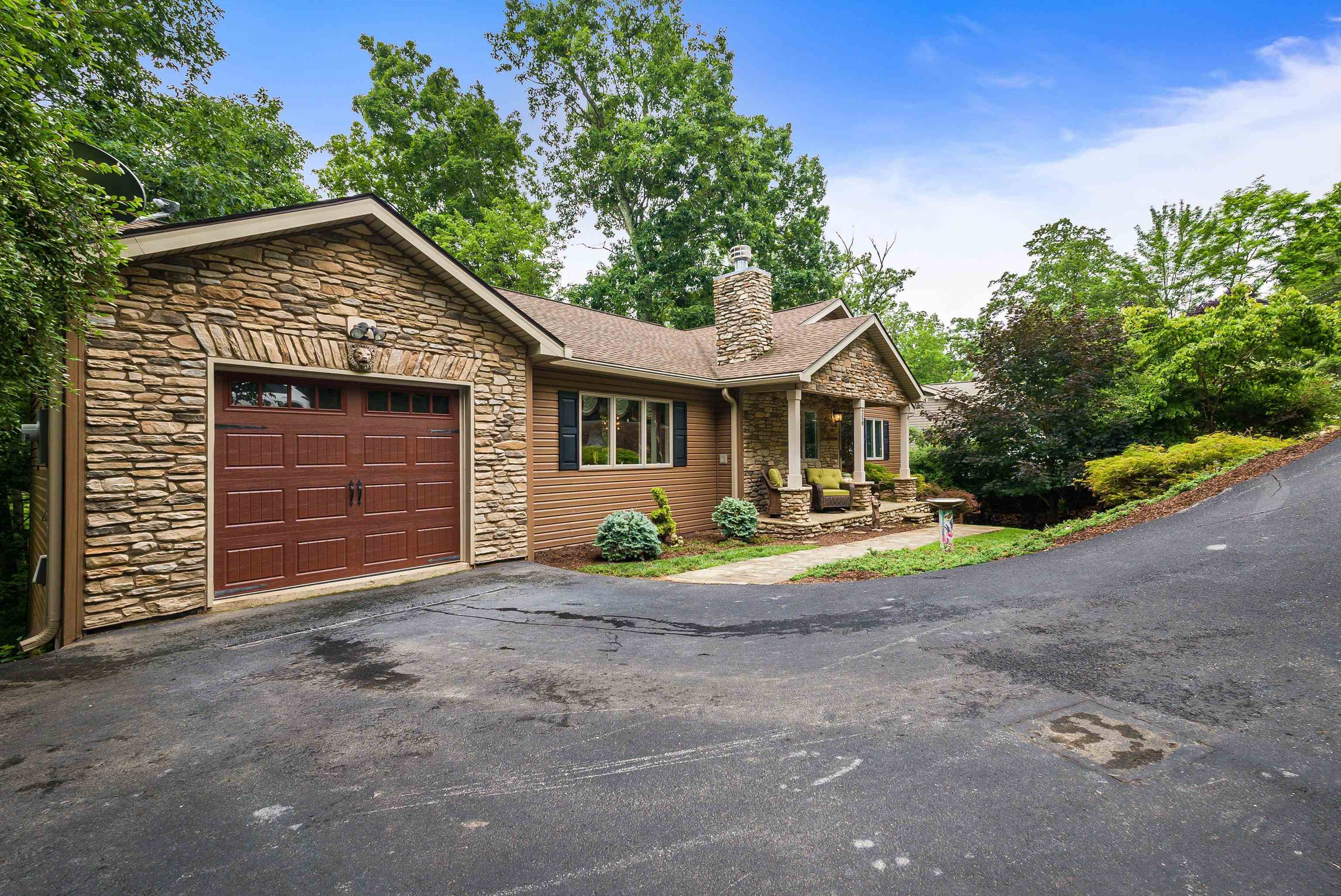 258 TURKEY DR, MCGAHEYSVILLE, Virginia 22840, 6 Bedrooms Bedrooms, ,4 BathroomsBathrooms,Residential,258 TURKEY DR,665936 MLS # 665936