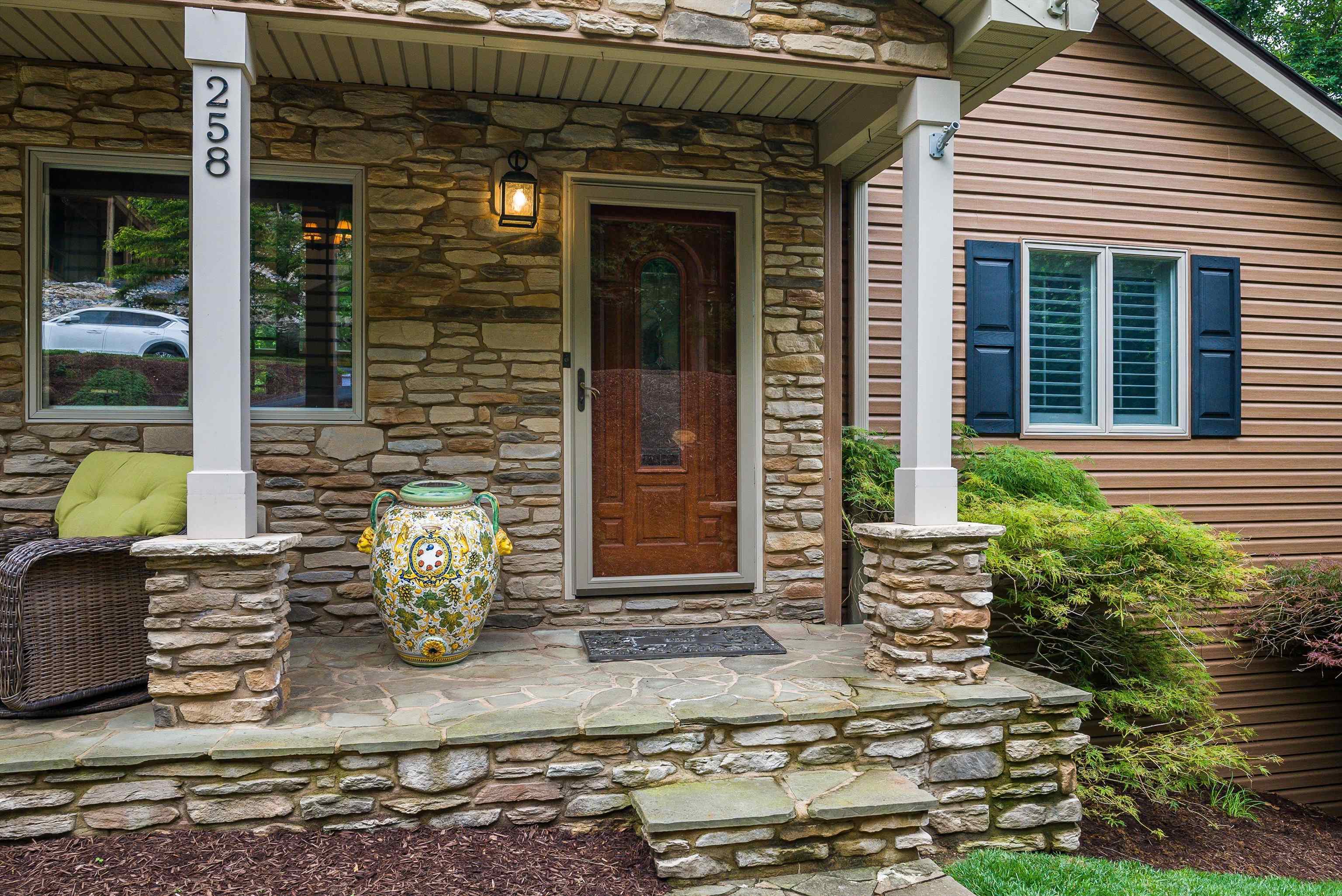 258 TURKEY DR, MCGAHEYSVILLE, Virginia 22840, 6 Bedrooms Bedrooms, ,4 BathroomsBathrooms,Residential,258 TURKEY DR,665936 MLS # 665936