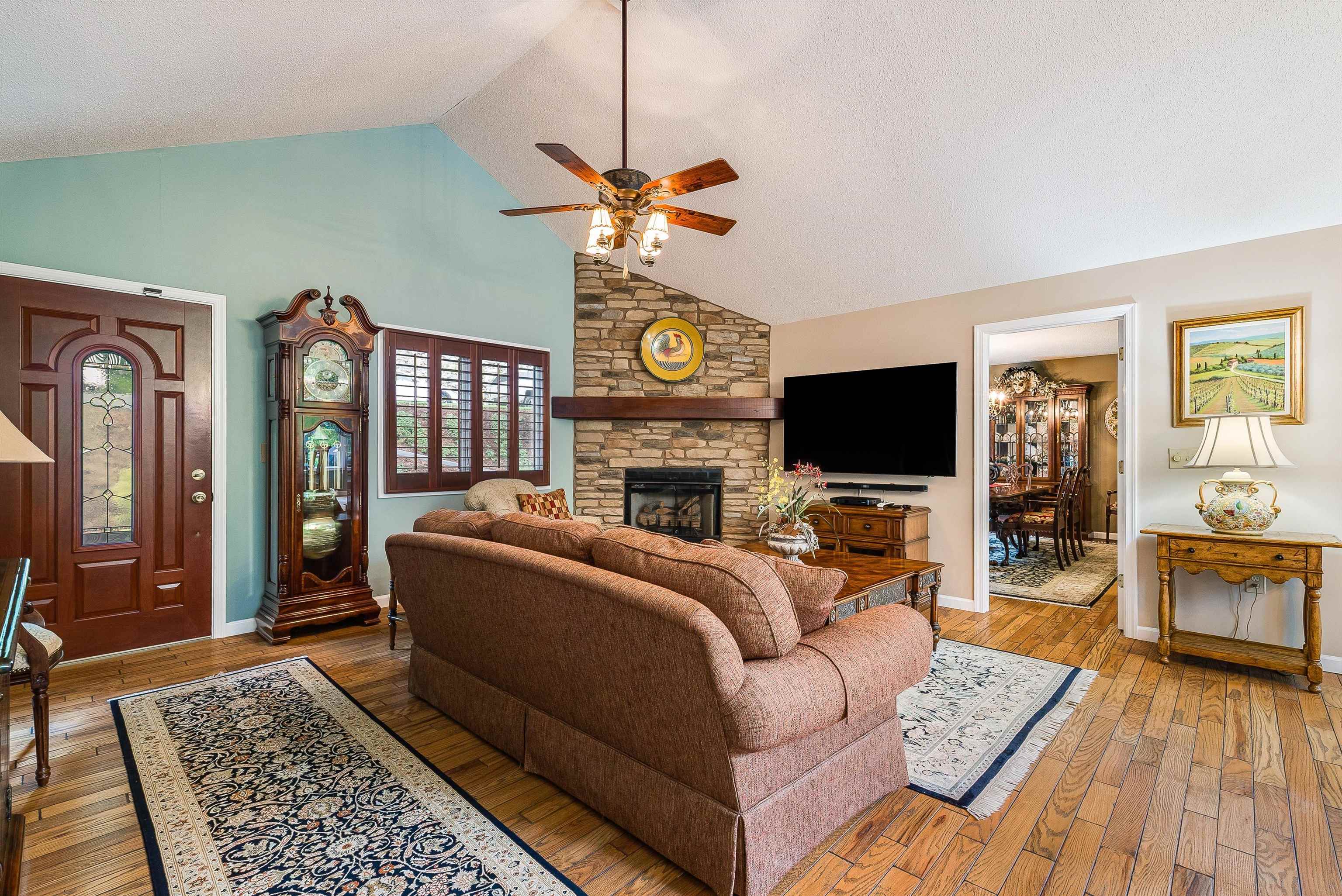 258 TURKEY DR, MCGAHEYSVILLE, Virginia 22840, 6 Bedrooms Bedrooms, ,4 BathroomsBathrooms,Residential,258 TURKEY DR,665936 MLS # 665936