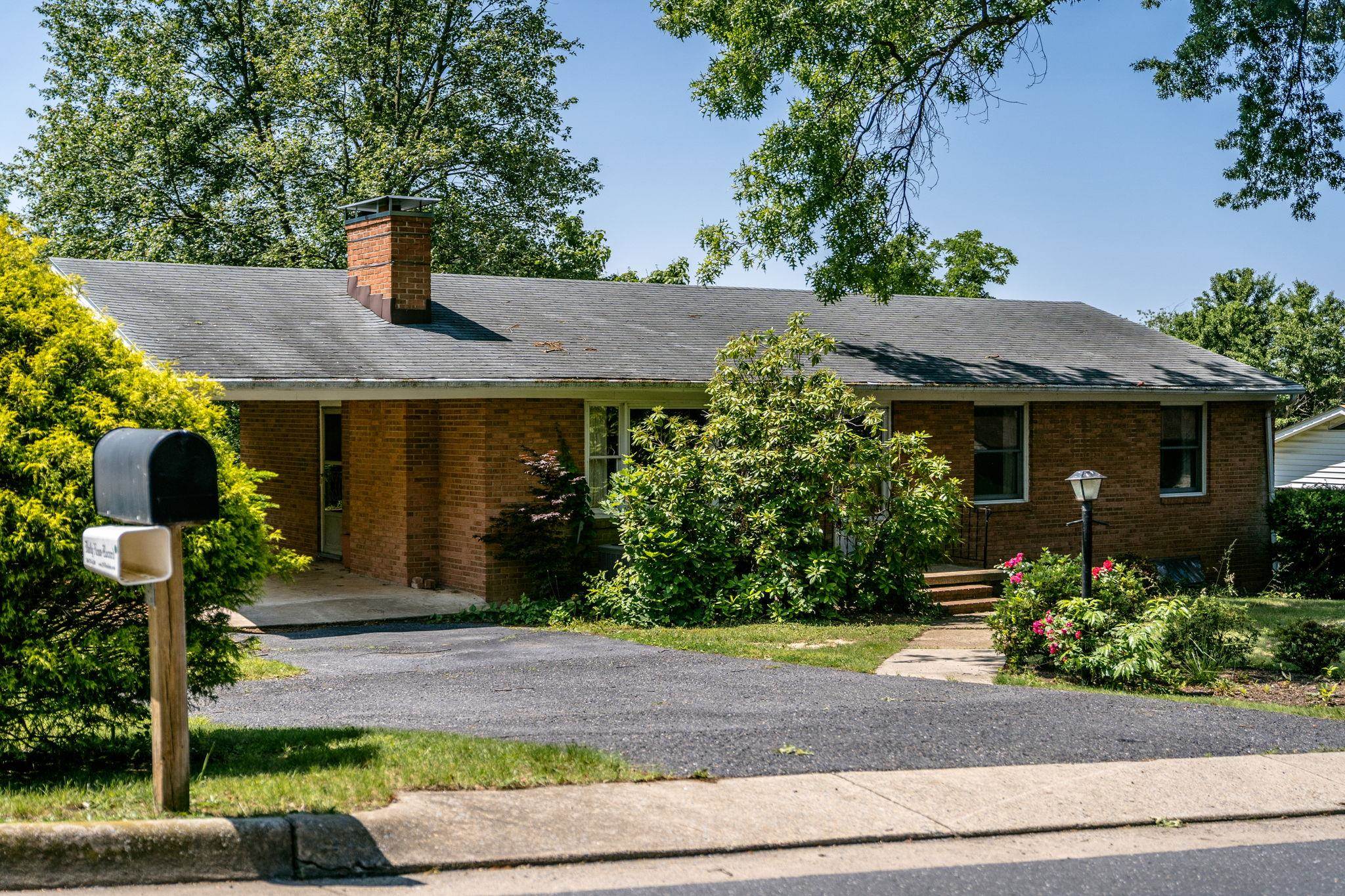 1192 NELSON DR, HARRISONBURG, Virginia 22801, 3 Bedrooms Bedrooms, ,1 BathroomBathrooms,Residential,1192 NELSON DR,665943 MLS # 665943