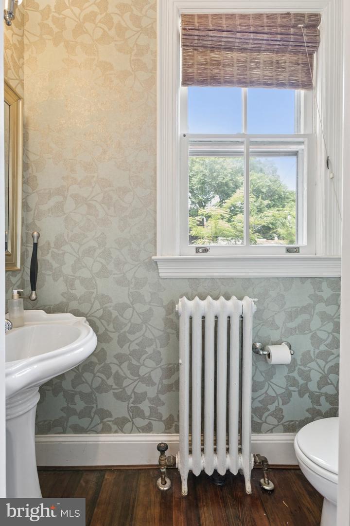 1847 LAMONT ST NW, WASHINGTON, District Of Columbia 20010, 6 Bedrooms Bedrooms, ,3 BathroomsBathrooms,Residential,For sale,1847 LAMONT ST NW,DCDC2198646 MLS # DCDC2198646
