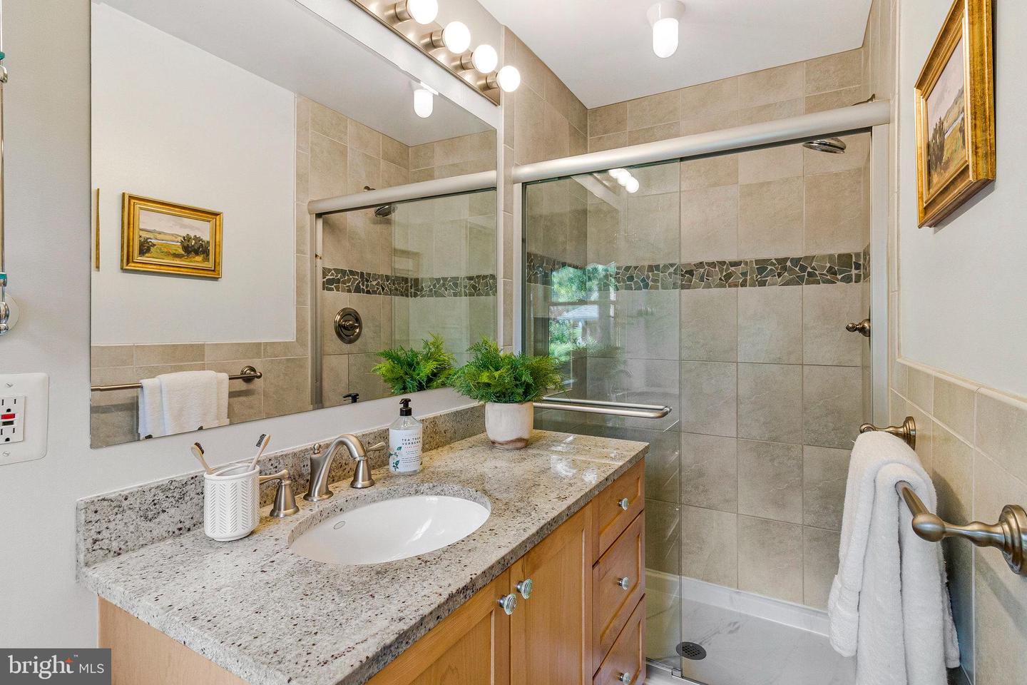 7123 PARK TERRACE DR, ALEXANDRIA, Virginia 22307, 5 Bedrooms Bedrooms, ,3 BathroomsBathrooms,Residential,For sale,7123 PARK TERRACE DR,VAFX2238648 MLS # VAFX2238648