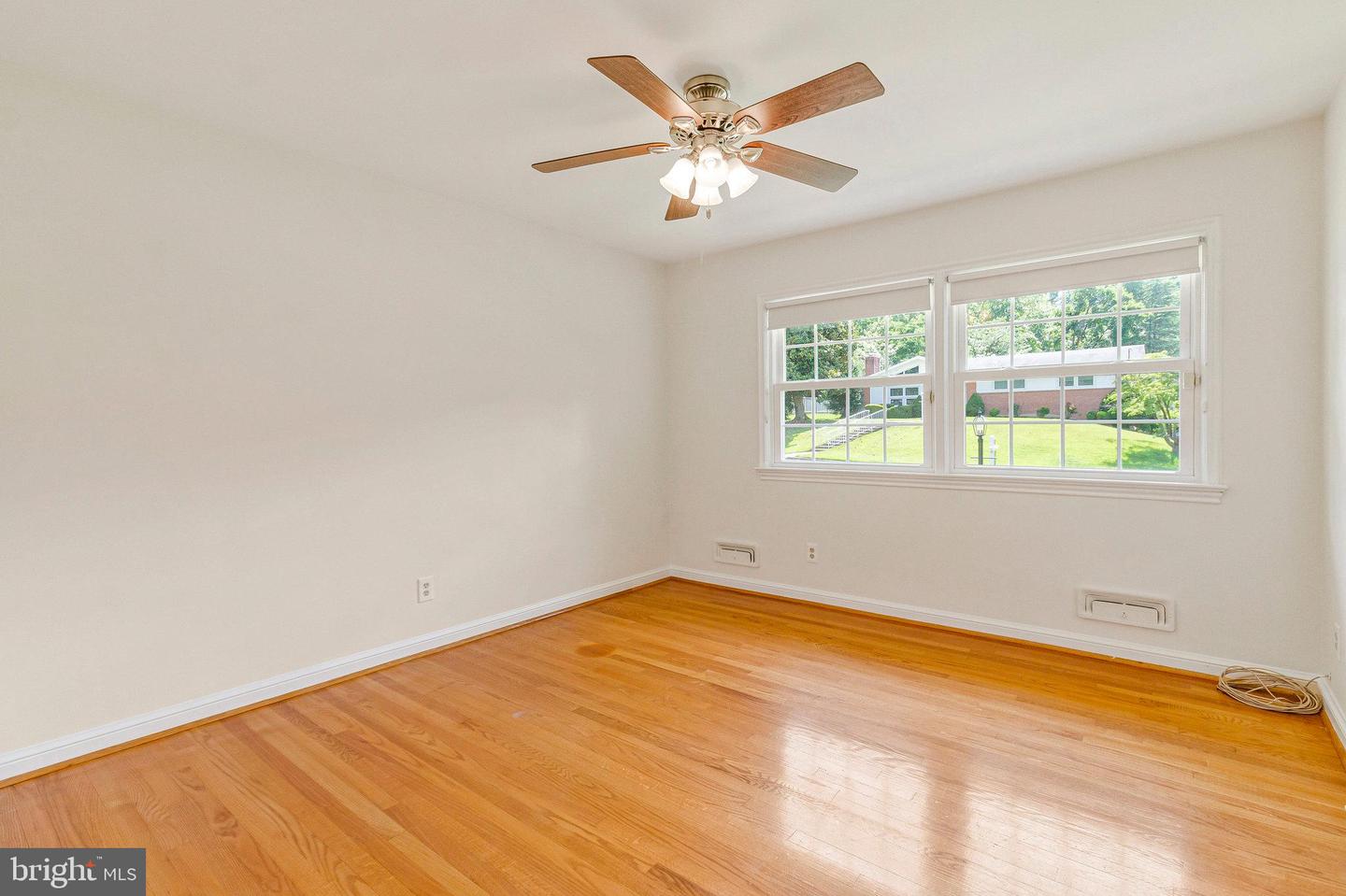 7123 PARK TERRACE DR, ALEXANDRIA, Virginia 22307, 5 Bedrooms Bedrooms, ,3 BathroomsBathrooms,Residential,For sale,7123 PARK TERRACE DR,VAFX2238648 MLS # VAFX2238648