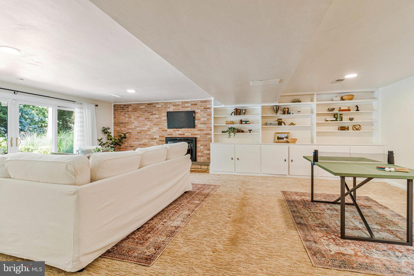 7123 PARK TERRACE DR, ALEXANDRIA, Virginia 22307, 5 Bedrooms Bedrooms, ,3 BathroomsBathrooms,Residential,For sale,7123 PARK TERRACE DR,VAFX2238648 MLS # VAFX2238648