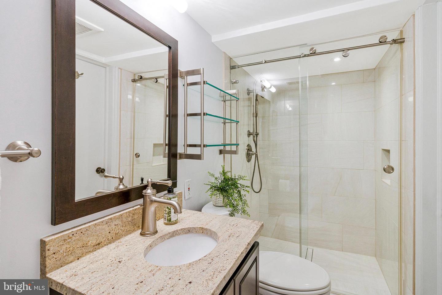 7123 PARK TERRACE DR, ALEXANDRIA, Virginia 22307, 5 Bedrooms Bedrooms, ,3 BathroomsBathrooms,Residential,For sale,7123 PARK TERRACE DR,VAFX2238648 MLS # VAFX2238648