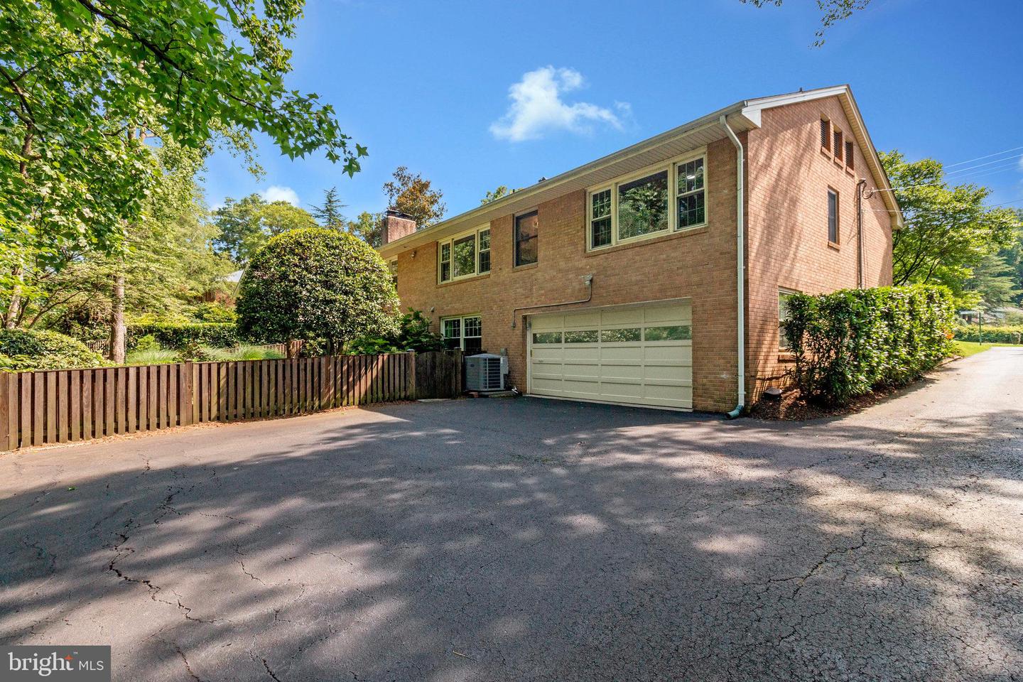 7123 PARK TERRACE DR, ALEXANDRIA, Virginia 22307, 5 Bedrooms Bedrooms, ,3 BathroomsBathrooms,Residential,For sale,7123 PARK TERRACE DR,VAFX2238648 MLS # VAFX2238648