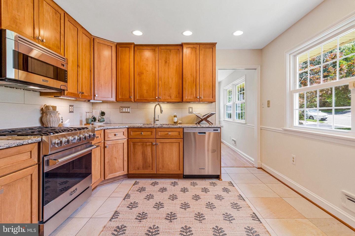 7123 PARK TERRACE DR, ALEXANDRIA, Virginia 22307, 5 Bedrooms Bedrooms, ,3 BathroomsBathrooms,Residential,For sale,7123 PARK TERRACE DR,VAFX2238648 MLS # VAFX2238648
