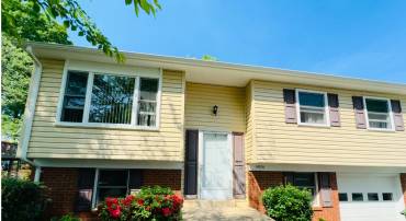 14374 SHETLAND CT, WOODBRIDGE, Virginia 22193, 4 Bedrooms Bedrooms, ,2 BathroomsBathrooms,Residential,For sale,14374 SHETLAND CT,VAPW2093998 MLS # VAPW2093998