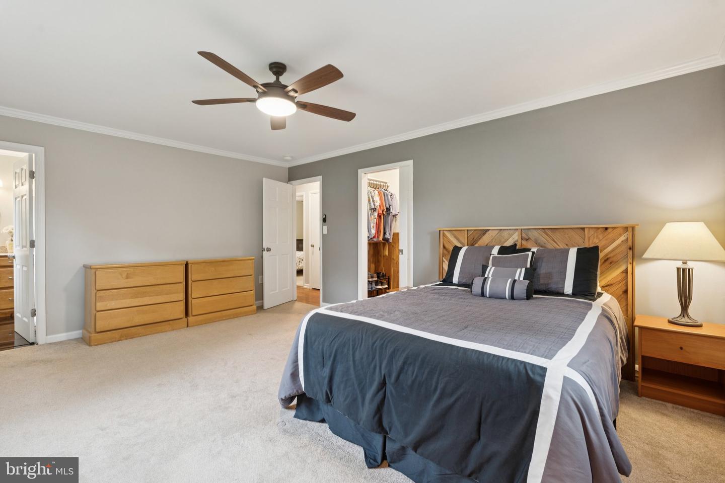 828 MONROE ST, HERNDON, Virginia 20170, 5 Bedrooms Bedrooms, ,3 BathroomsBathrooms,Residential,For sale,828 MONROE ST,VAFX2238744 MLS # VAFX2238744