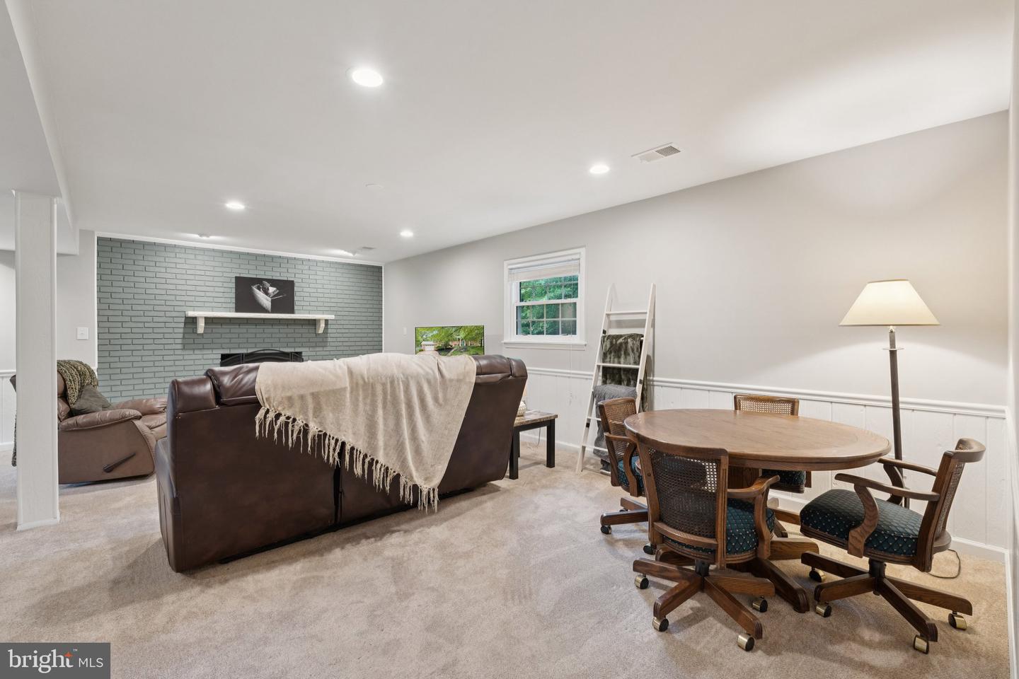 828 MONROE ST, HERNDON, Virginia 20170, 5 Bedrooms Bedrooms, ,3 BathroomsBathrooms,Residential,For sale,828 MONROE ST,VAFX2238744 MLS # VAFX2238744