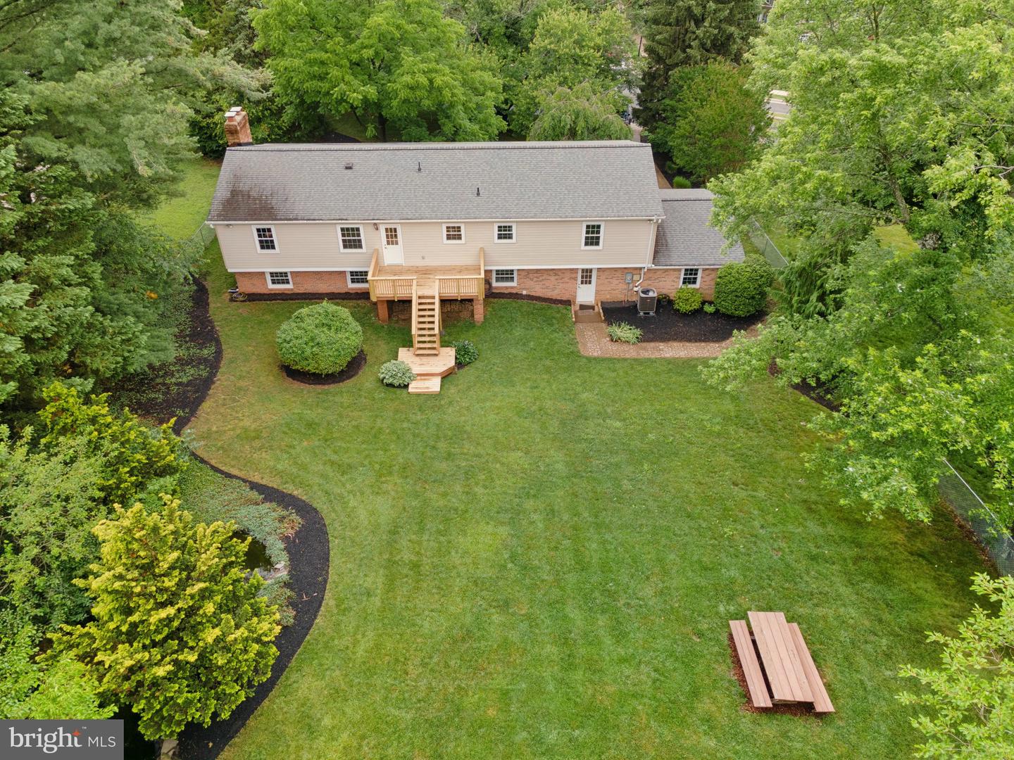 828 MONROE ST, HERNDON, Virginia 20170, 5 Bedrooms Bedrooms, ,3 BathroomsBathrooms,Residential,For sale,828 MONROE ST,VAFX2238744 MLS # VAFX2238744