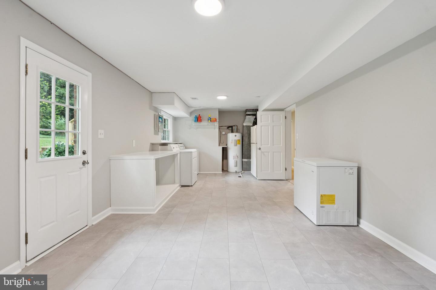 828 MONROE ST, HERNDON, Virginia 20170, 5 Bedrooms Bedrooms, ,3 BathroomsBathrooms,Residential,For sale,828 MONROE ST,VAFX2238744 MLS # VAFX2238744