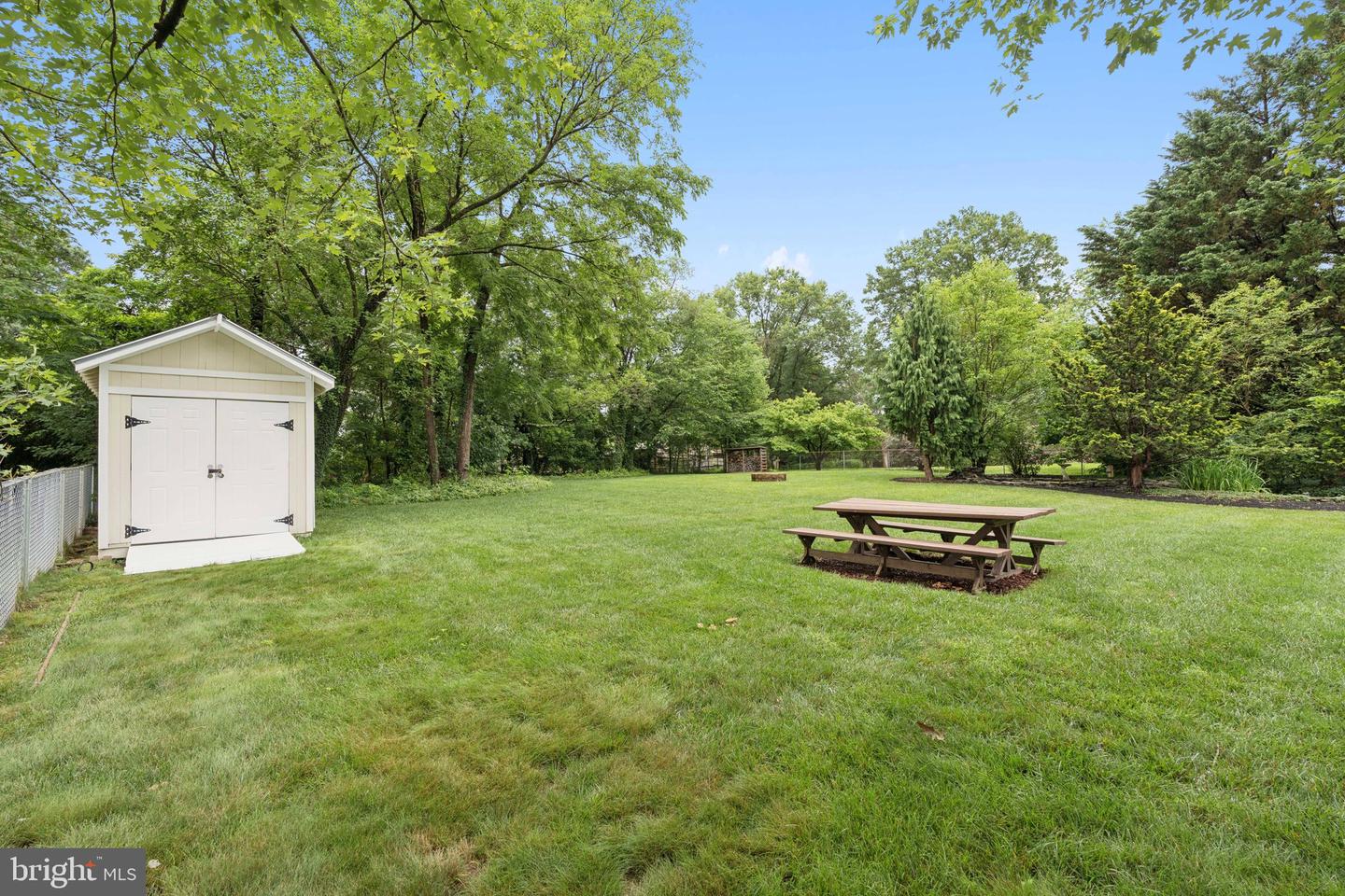 828 MONROE ST, HERNDON, Virginia 20170, 5 Bedrooms Bedrooms, ,3 BathroomsBathrooms,Residential,For sale,828 MONROE ST,VAFX2238744 MLS # VAFX2238744