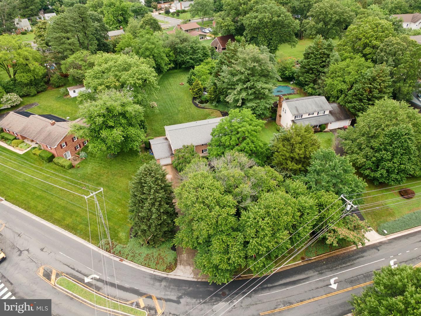 828 MONROE ST, HERNDON, Virginia 20170, 5 Bedrooms Bedrooms, ,3 BathroomsBathrooms,Residential,For sale,828 MONROE ST,VAFX2238744 MLS # VAFX2238744