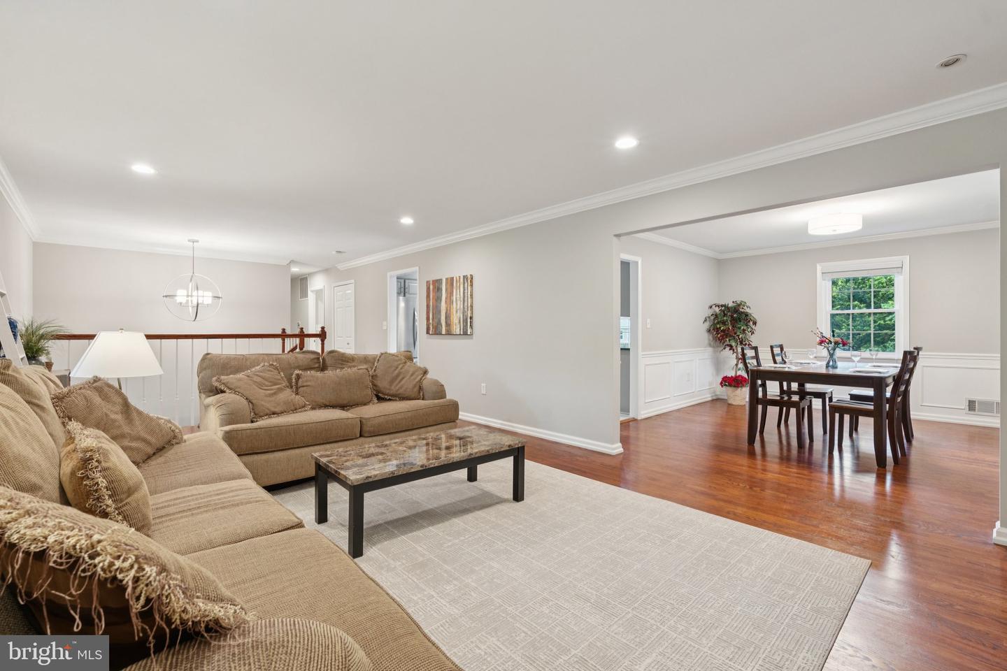 828 MONROE ST, HERNDON, Virginia 20170, 5 Bedrooms Bedrooms, ,3 BathroomsBathrooms,Residential,For sale,828 MONROE ST,VAFX2238744 MLS # VAFX2238744