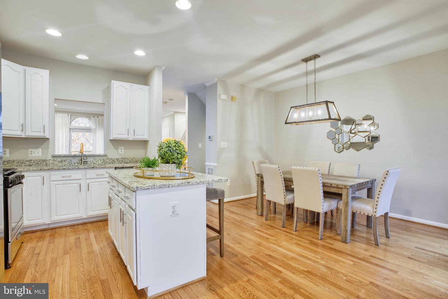 45559 GRAND CENTRAL SQ, STERLING, Virginia 20166, 3 Bedrooms Bedrooms, ,2 BathroomsBathrooms,Residential,For sale,45559 GRAND CENTRAL SQ,VALO2095660 MLS # VALO2095660