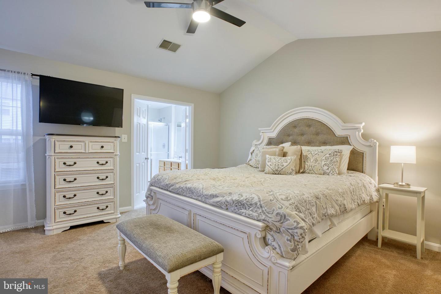 45559 GRAND CENTRAL SQ, STERLING, Virginia 20166, 3 Bedrooms Bedrooms, ,2 BathroomsBathrooms,Residential,For sale,45559 GRAND CENTRAL SQ,VALO2095660 MLS # VALO2095660